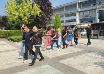 Düzce’de günlük kiralık meskenlere uyuşturucu baskını