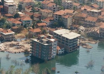 Felaketin 24. yıl dönümü: 17 Ağustos 1999 Marmara Depremi’nde hayatını kaybedenler anıldı