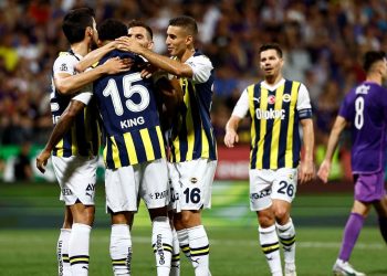 Fenerbahçe, Samsunspor maçının kamp takımını açıkladı: 9 isim eksik