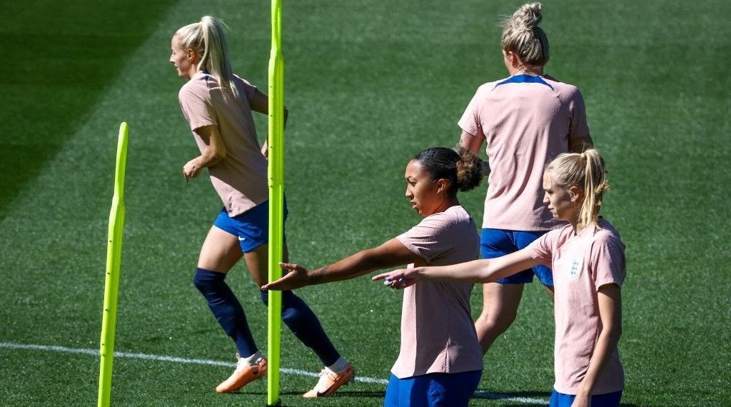 FIFA Bayanlar Dünya Kupası finaline geri sayım | İspanya-İngiltere karşı karşıya: Şampiyon ne kadar kazanacak?