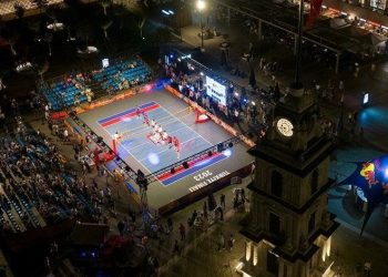 Filenin Sultanları’nın maçları için Galataport’ta dev ekran