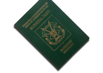 Fransa, Burkina Faso vatandaşlarına vize vermeyi durdurdu