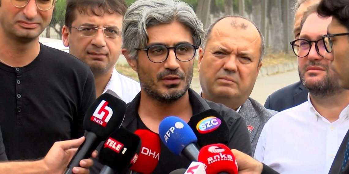 Gazeteci Barış Pehlivan cezaevine teslim oldu