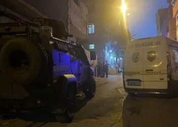 Gaziantep’te komşu aileler birbirine girdi: 1’i polis 15 yaralı