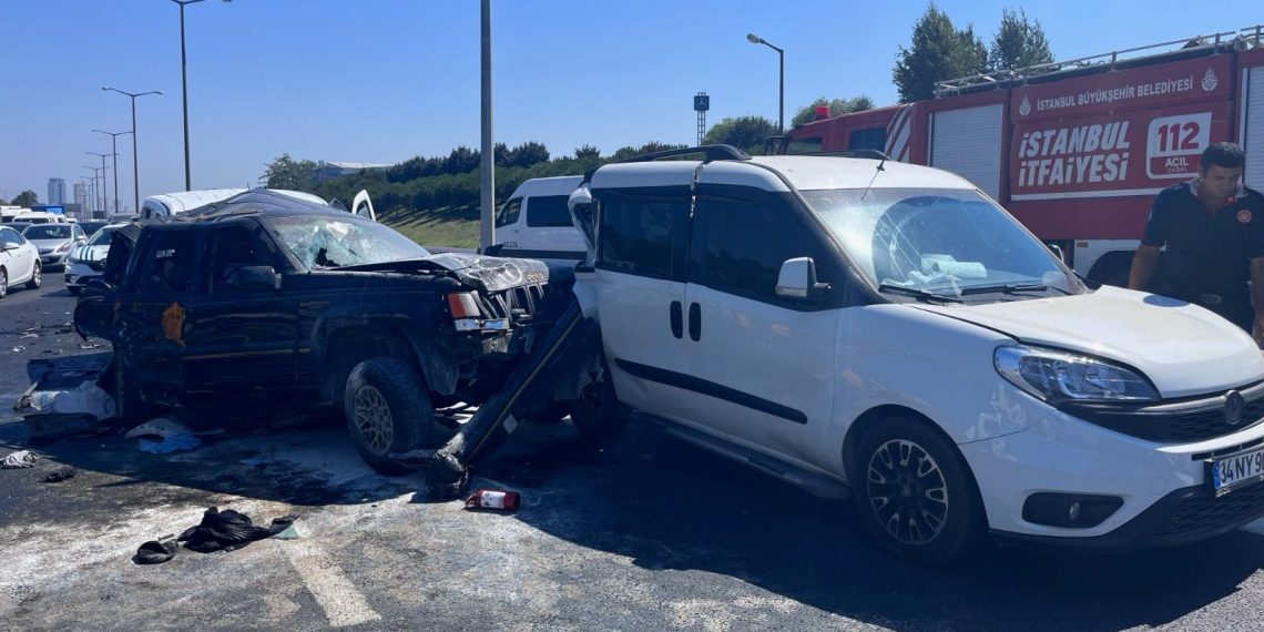 Hadımköy TEM’de zincirleme kaza