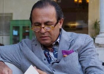 Hasta eşi Zeynep Sicimoğlu’nu terk ettiği argüman edilen Ayhan Sicimoğlu’ndan açıklama