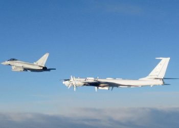 Havada tehlikeli yakınlaşma: İngiliz ve Rus savaş uçakları karşı karşıya geldi