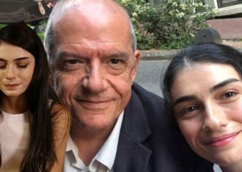 Hazar Ergüçlü’nün acı günü: Babası vefat etti