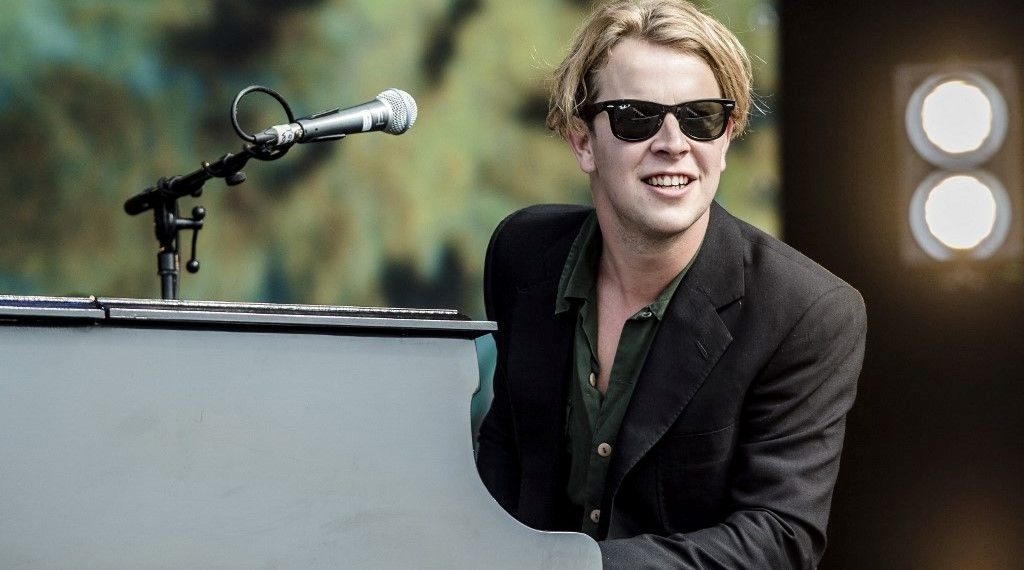 İngiliz müzikçi ve kelam muharriri Tom Odell Antalya’da konser verecek