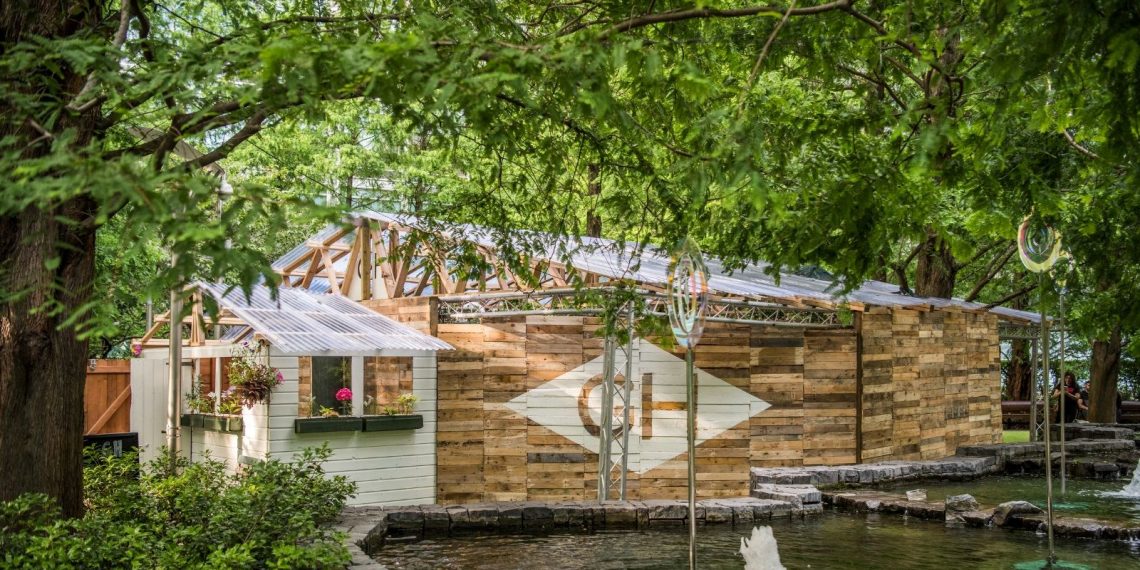 İngiltere’nin birinci sıfır atık tiyatrosu farkındalık yaratıyor