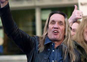 Iron Maiden’ın bateristi Nicko McBrain felç geçirdi