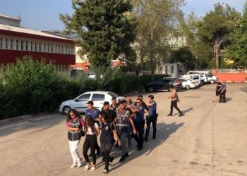 İş yerine silahlı hücumda farklı savunma: “Havaya ateş ettim iş yerine gelmiş”