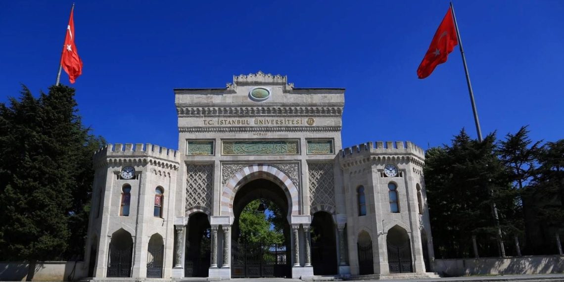 İstanbul Üniversitesi, mezuniyet konuşması yaptırılmadığı tezine ait inceleme başlattı