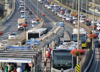 İstanbul’da ulaşıma artırım yapıldı: Metro, metrobüs, otobüs ve vapur fiyatları ne kadar oldu?