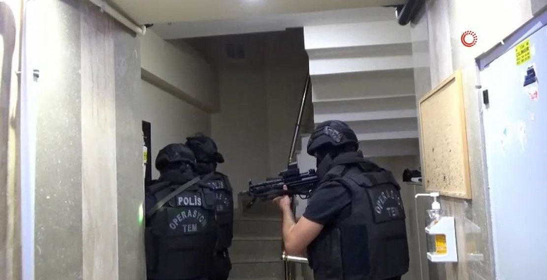 İstanbul’un 4 ilçesinde El Düstur ve DAEŞ operasyonu: 6 gözaltı