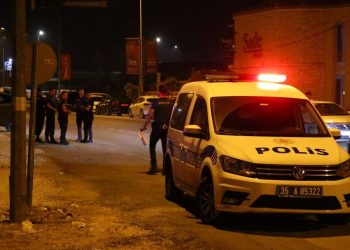 İzmir’de cümbüş yerinde silahlı arbede: 1 meyyit, 12 yaralı