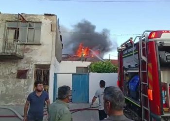 İzmir’de korkutan yangın: 2’si metruk toplam 5 konut ziyan gördü