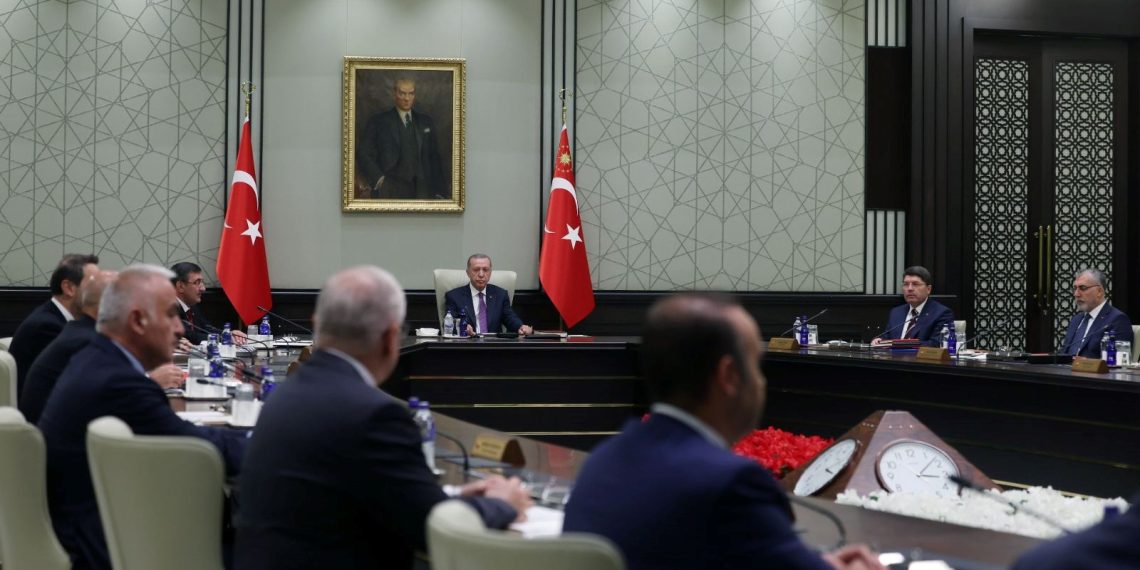 Kabine Beştepe’de toplanıyor