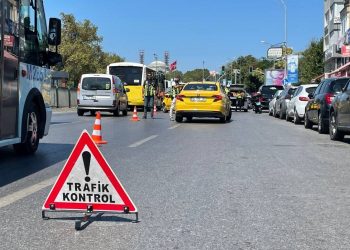 Kadıköy’de taksicilere kontrol