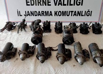 Kargo şubesine kaçakçılık baskını