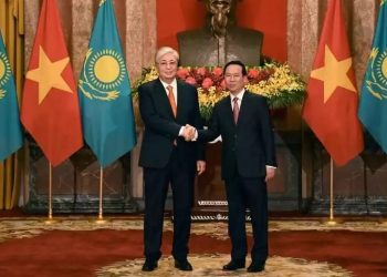 Kazakistan ve Vietnam’dan vizesiz seyahat mutabakatı