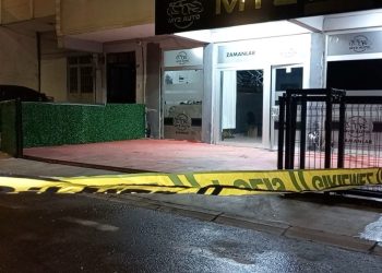 Kocaeli’de oto galeriye silahlı atak