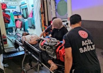 Konutunda uğradığı silahlı hücumda ağır yaralandı