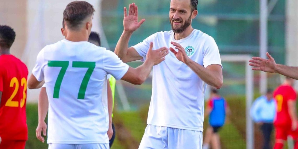 Konyaspor, 5 futbolcuyla mukavele imzaladı