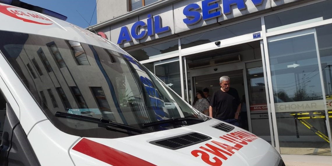 Küçük çocuk su diye tiner içti