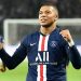 Kylian Mbappe bu dönem Paris Saint Germain’de kalıyor