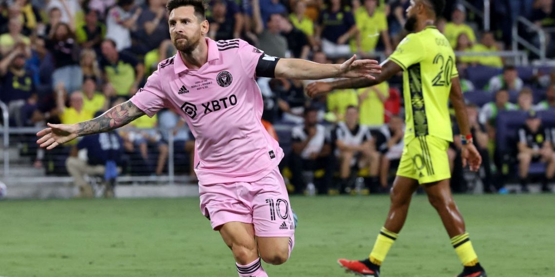 Lionel Messi’den bir yeni rekor daha: En çok kupa kaldıran oyuncu oldu