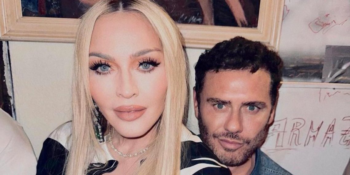 Madonna doğum gününü Mert Alaş’la kutladı