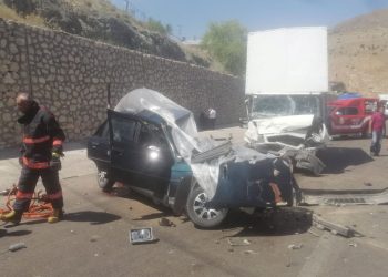 Malatya’da kamyonet ile araba çarpıştı: 2 meyyit