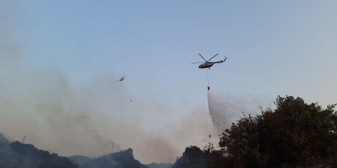 Manisa’da makilik alanda yangın: Söndürme çalışmaları devam ediyor