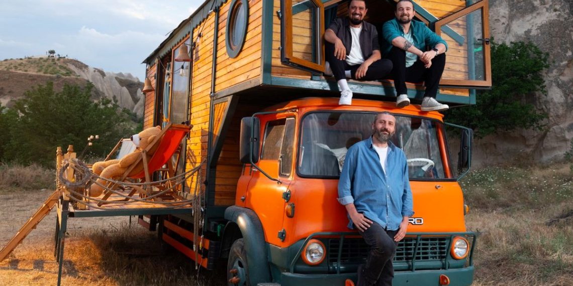 Meksika Açmazı isimli mizah programı sinema oldu