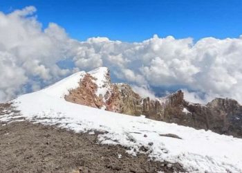 Meksika’nın en yüksek dağına tırmanan 4 dağcı, düşerek hayatını kaybetti