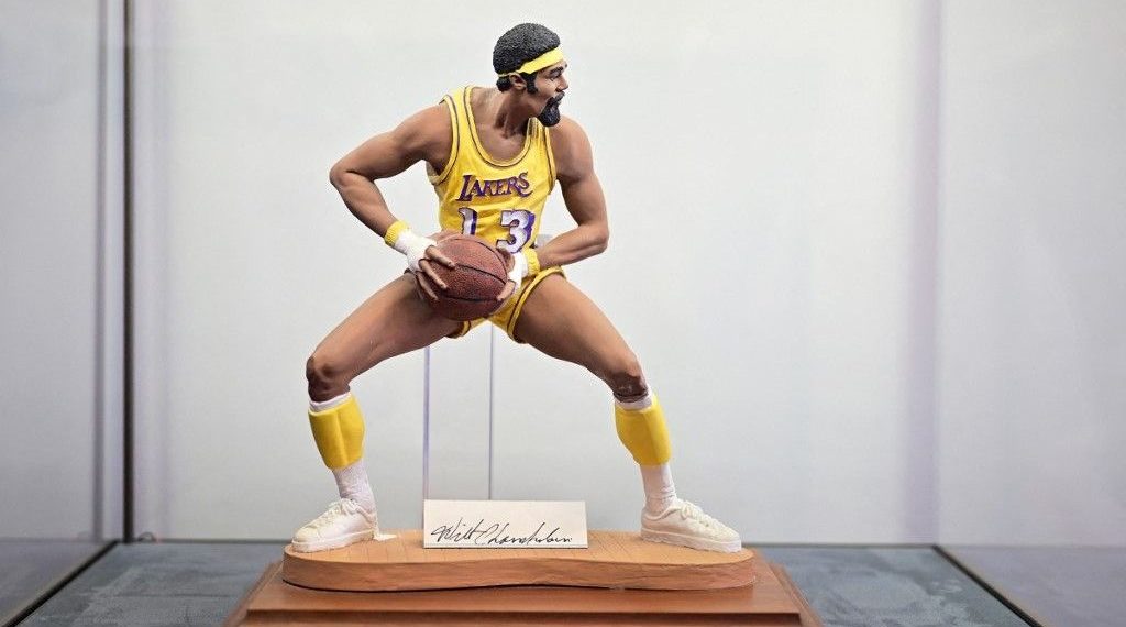 NBA efsanesi Wilt Chamberlain’in forması açık artırmada