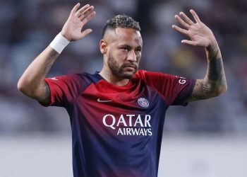 Neymar, Al-Hilal için sıhhat denetimlerinden geçiyor