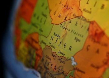 Nijerya askeri darbe sonrası Nijer’in elektriğini kesti