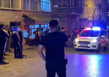 Okey masasında “40 liralık” hesap arbedesi: Silahla arkadaşını yaraladı