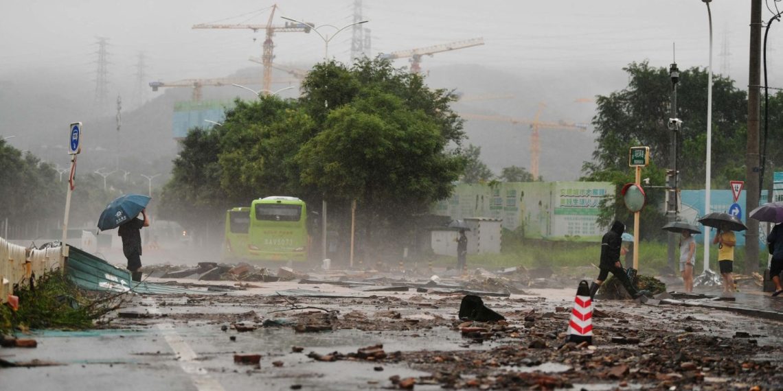 Pekin’de şiddetli yağışlar 11 can aldı