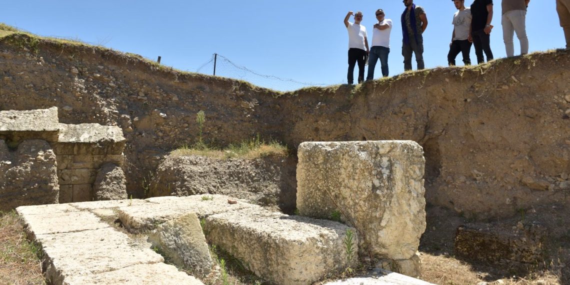 Pompeipolis Antik Kenti’ndeki anıtsal yapılar çok uluslu hafriyat grubuyla gün yüzüne çıkarılıyor
