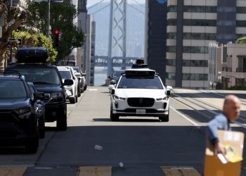 San Francisco’daki robotaksilerin sayısı yarıya düşürülüyor