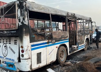 Senegal’de yolcu minibüsüne molotofkokteyli atıldı: 2 kişi öldü
