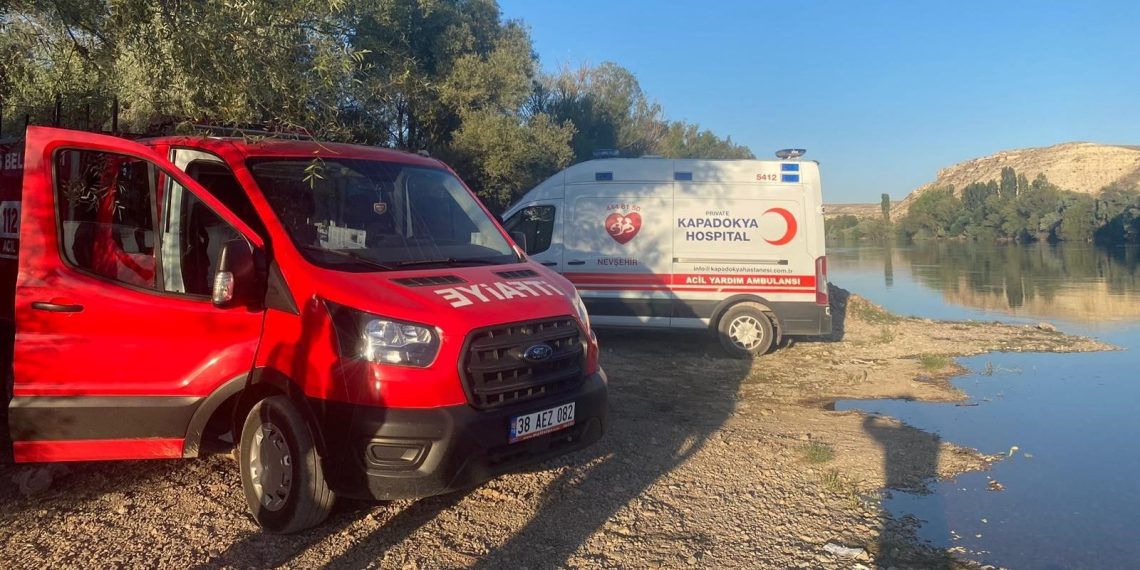 Serinlemek için girdiği Kızılırmak’ta boğuldu