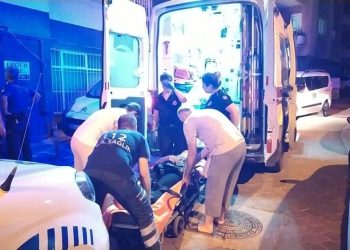 Silahını temizlerken kazara annesini vurdu