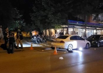 Silahlı kavganın şüphelileri kaçarken yayalara çarptı: 4 yaralı