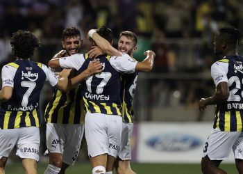 SON DAKİKA: UEFA Konferans Ligi | Fenerbahçe farklı turladı