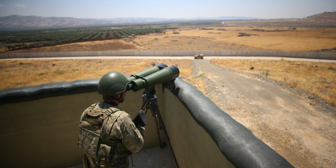 Suriye hududunda 1’i terör örgütü mensubu 2 kişi yakalandı