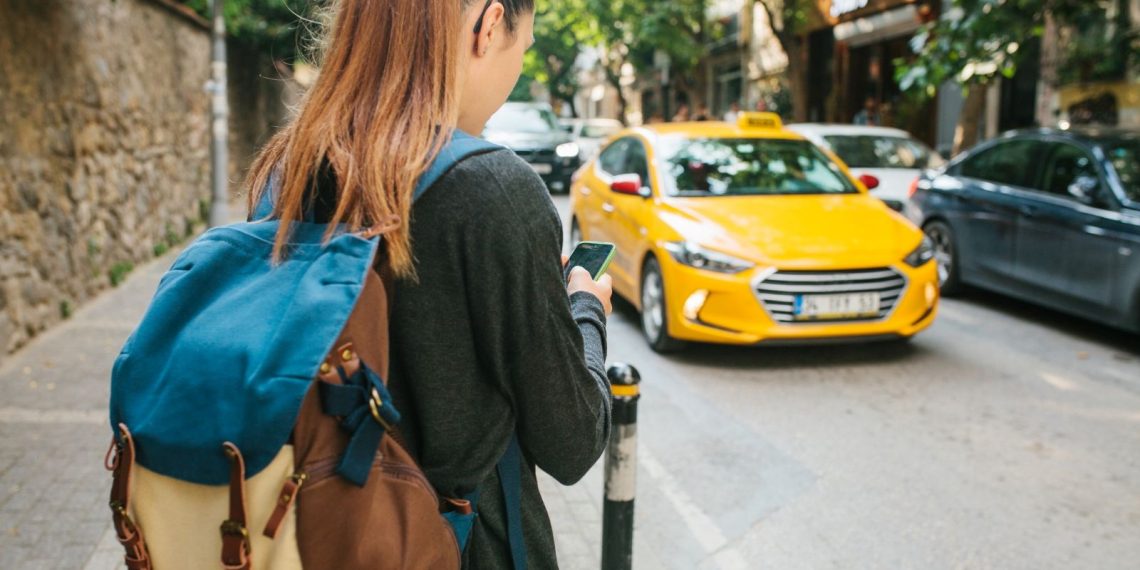 Taşınabilir uygulamalar taksi duraklarını vurdu